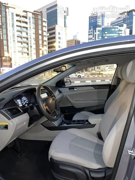 Hyundai Sonata 2016 SE in sharjah  هيونداي سوناتا 2016  2400 سي سي لون فضي حالة ممتازة تواجد شارقة