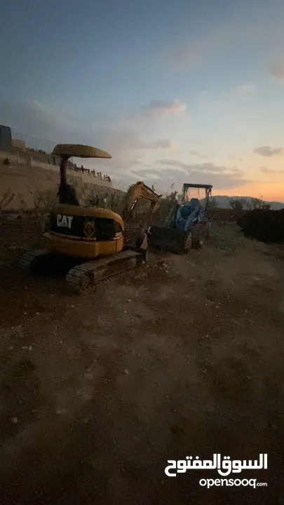 جرافات صغيرة للإيجار اليومي أسبوعي شهري وحفاوه بيبي