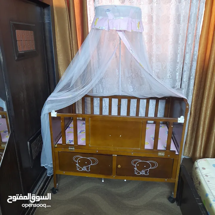 سرير بيبي للاطفال بحال الوكاله