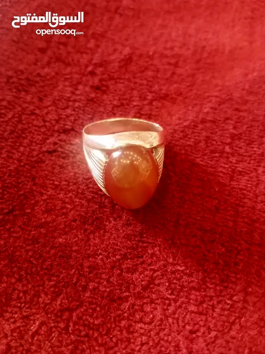 خاتم فضه رجالي 925 صياغه رائعه متوج بالعقيق اليمني ملبس شيوخ