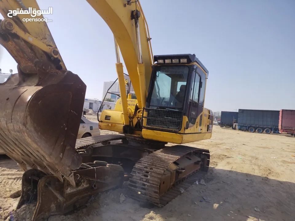 حفاره كوماتسو 200 للبيع 2016 داش 8 ياباني Komatsu 200 excavator for sale 2016 Dash 8 Japanese