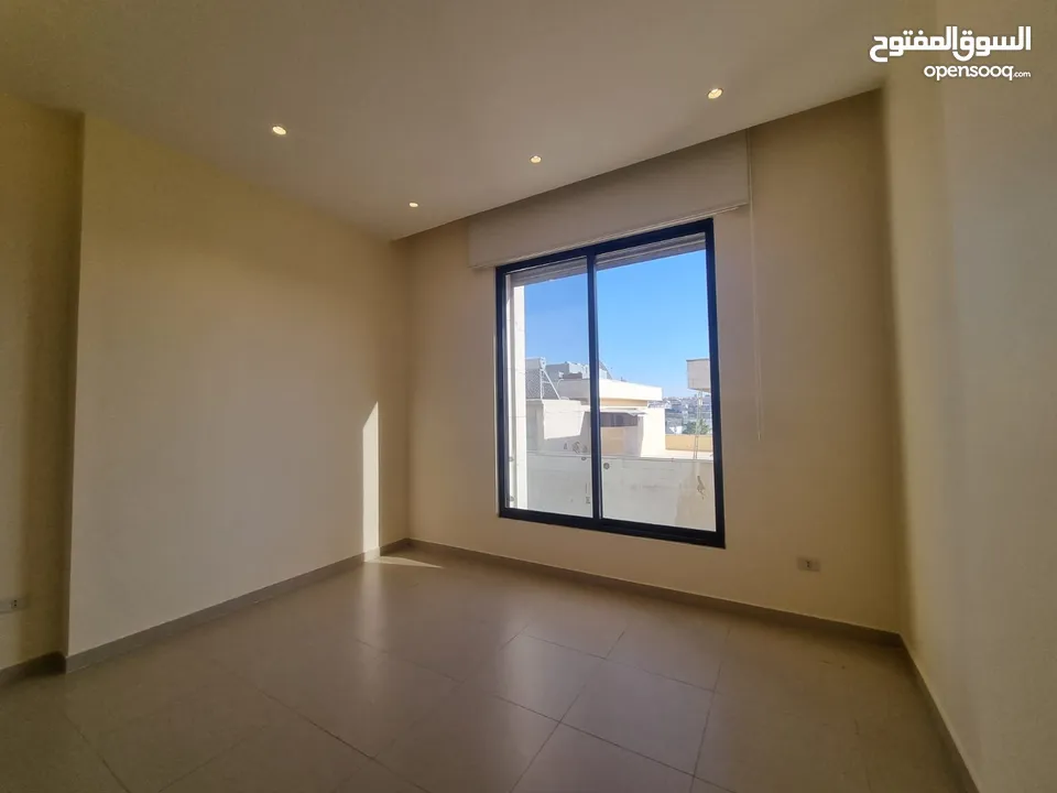 شقة شبه مفروشة للايجار في عبدون  ( Property 38888 ) سنوي فقط