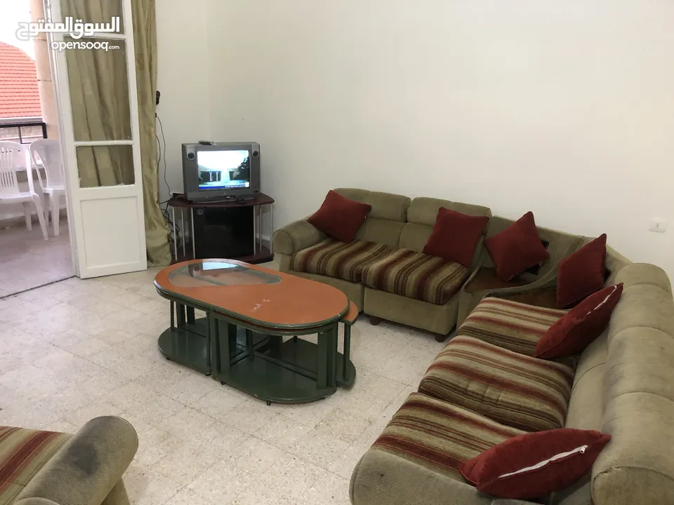 شقة مفروشة للايجار في بحمدون قضاء عالية تبعد 20 دقيقة عن بيروت
