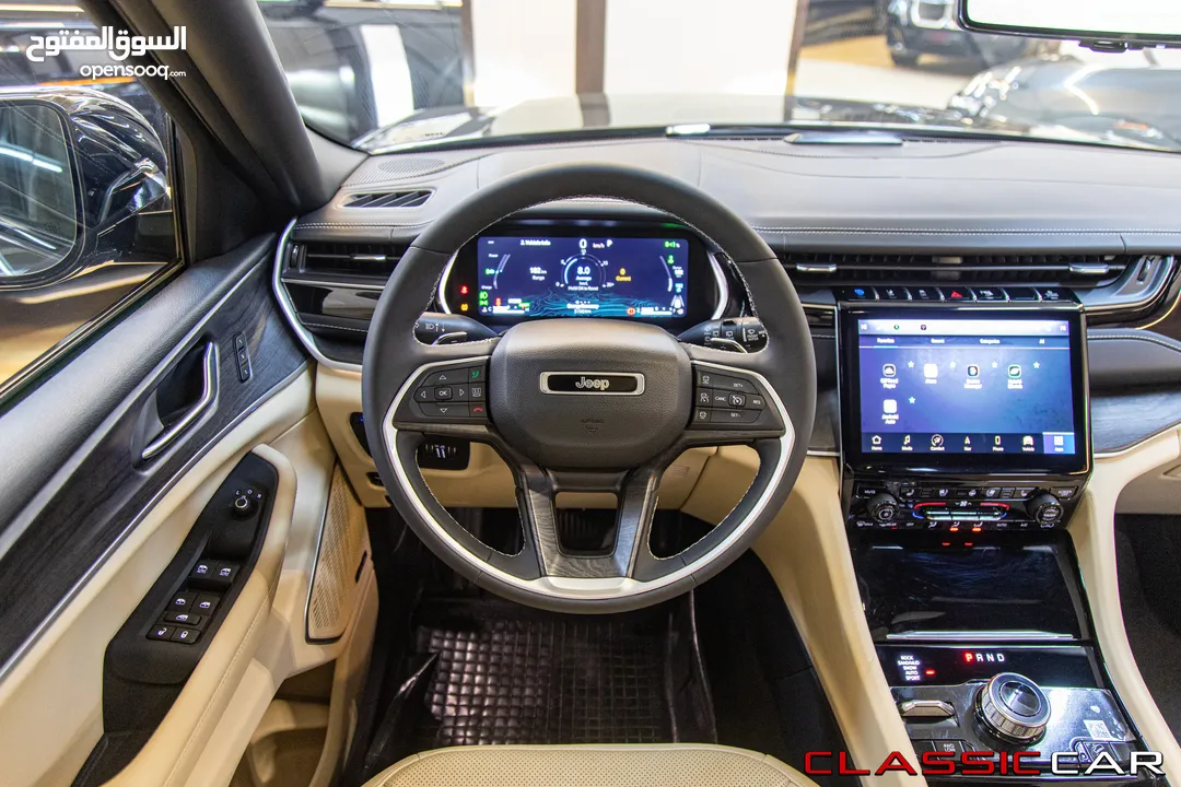 Jeep Grand Cherokee 2022 Limited Plug in hybrid 4xe  السيارة بحالة ممتازة جدا و قطعت مسافة 5000 كيلو