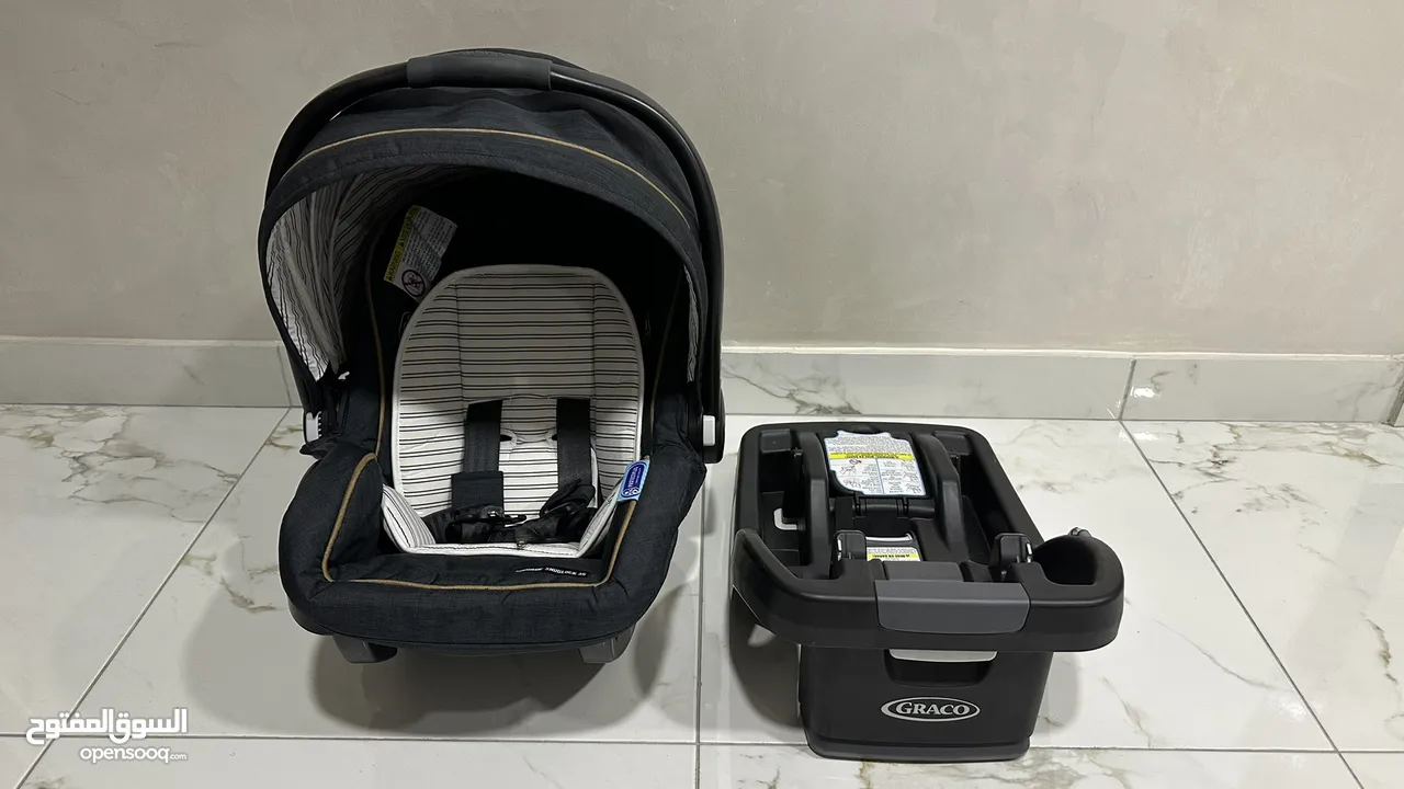 كارسيت Graco مع قاعدة