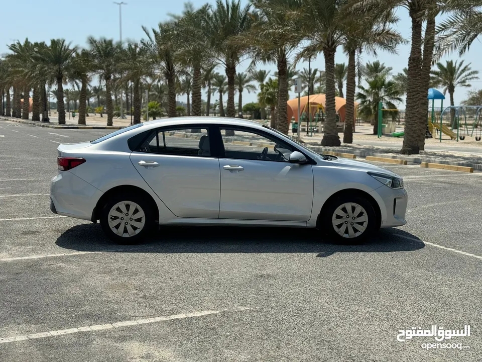 Kia Rio 2018 (Silver)