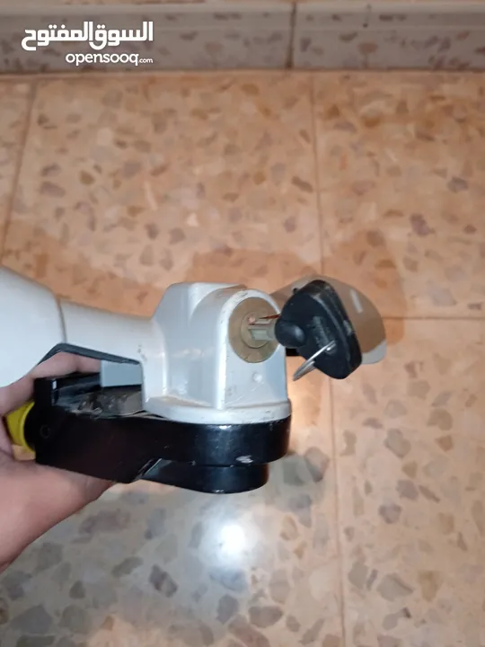 قفل مقود السياره