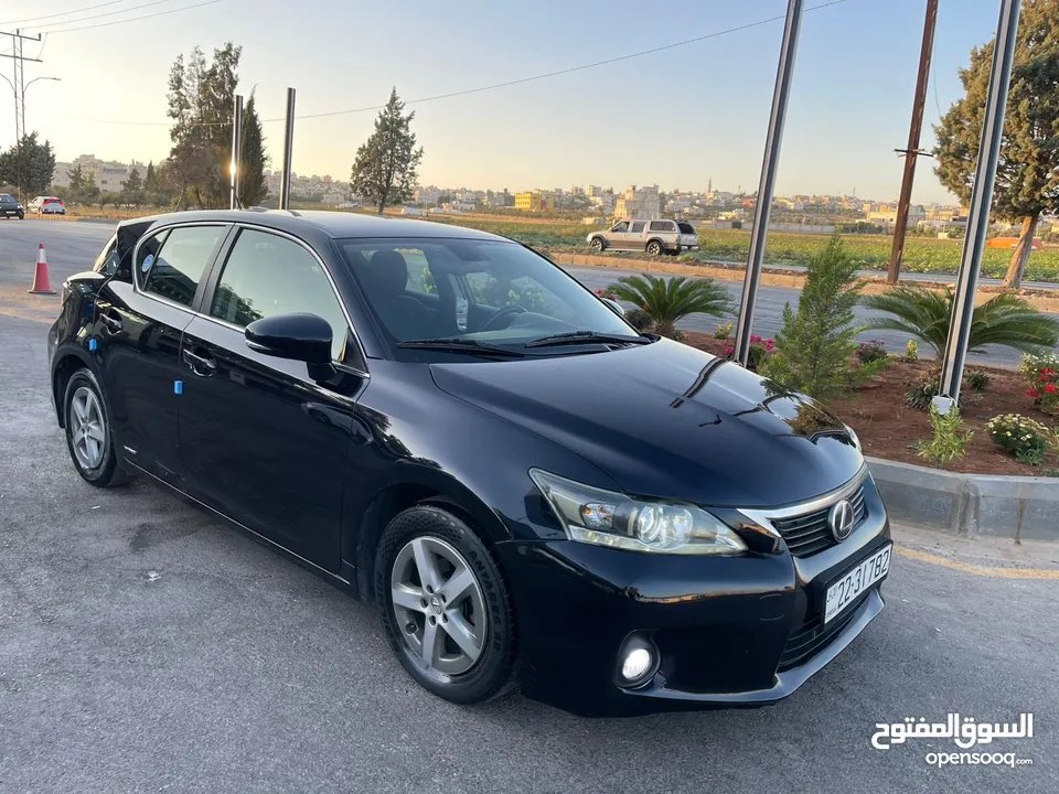 لكزس CT200 موديل 2012 فحص 3 جيد  وارد أوروبي   ممشى قليل 108 الف km