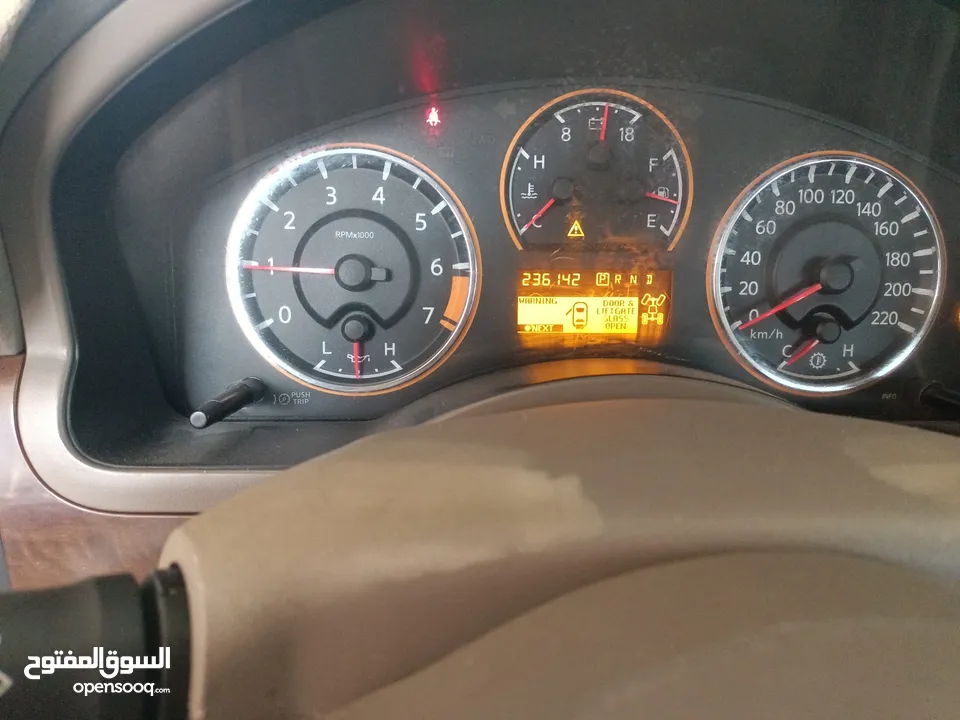 Nissan Armada 2011 model GCC full option