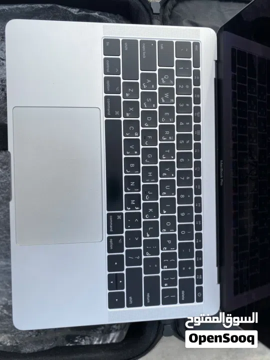 MacBook Pro 2017 model like brand new zero scratch’s