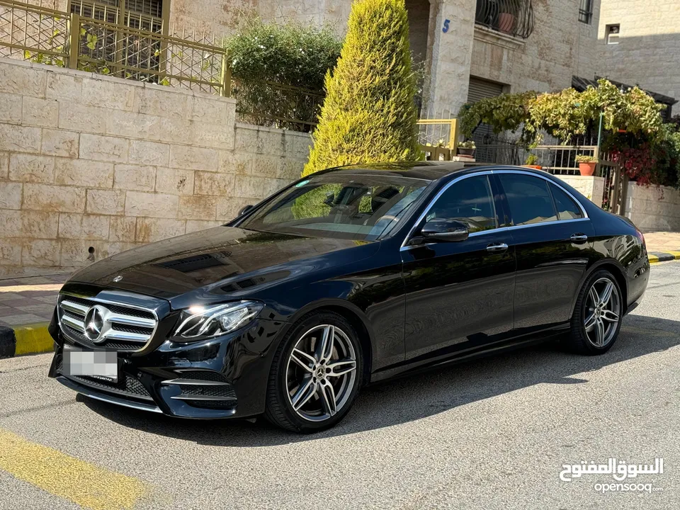 Mercedes Benz E350 AMG وارد الوكالة