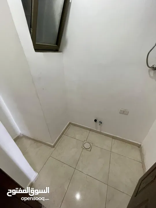 شقه طابق ثالث سوبر ديلوكس للايجار في مرج الحمام بالقرب من دوار الجندي