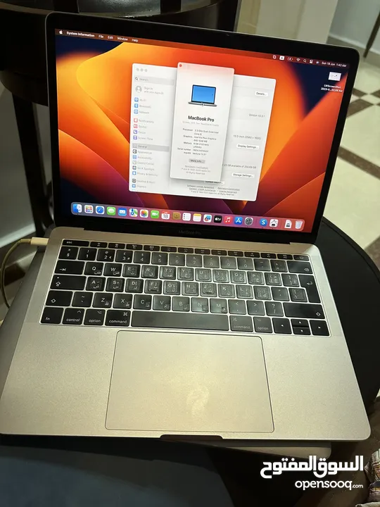 Macbook 2017 8gb memory 2.3 processor  dual core intel i5