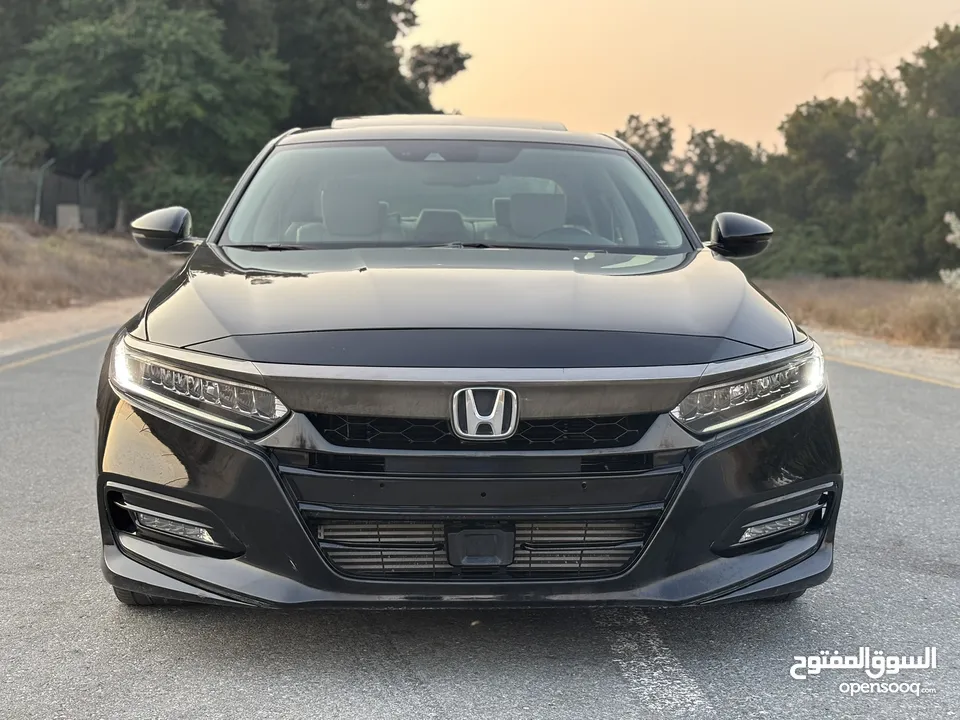 HONDA ACCORD SPORT—2018–GCC—FREE ACCIDENT—ORIGINAL PAINT—FULL SERVICE HISTORY—EXCELLENT CONDITION