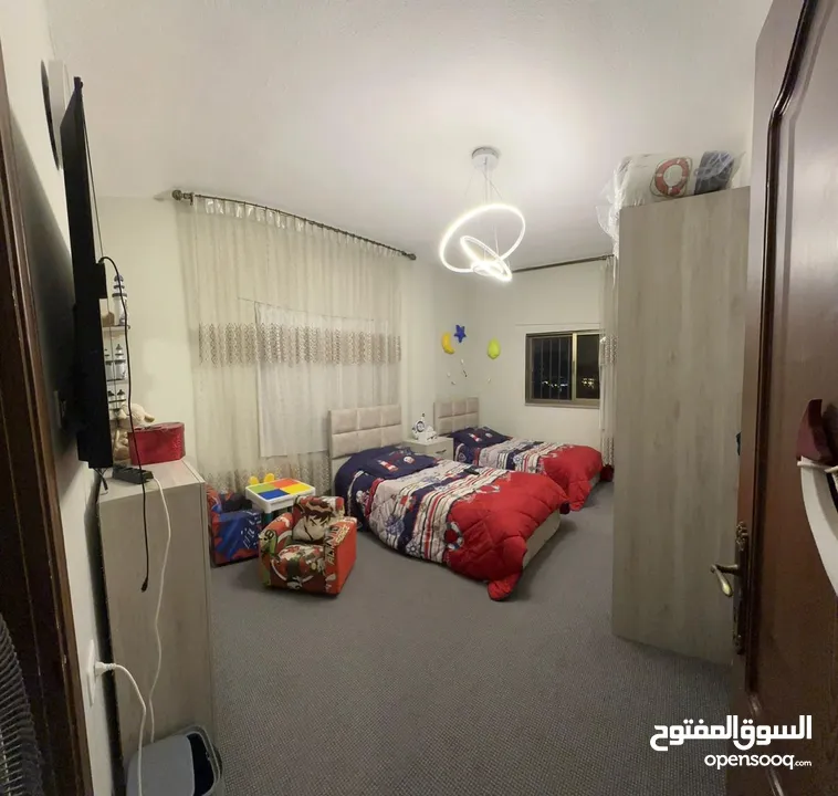 شقة مستقلة مساحة 228 للبيع في ضاحية الامير حسن بسعر حرق