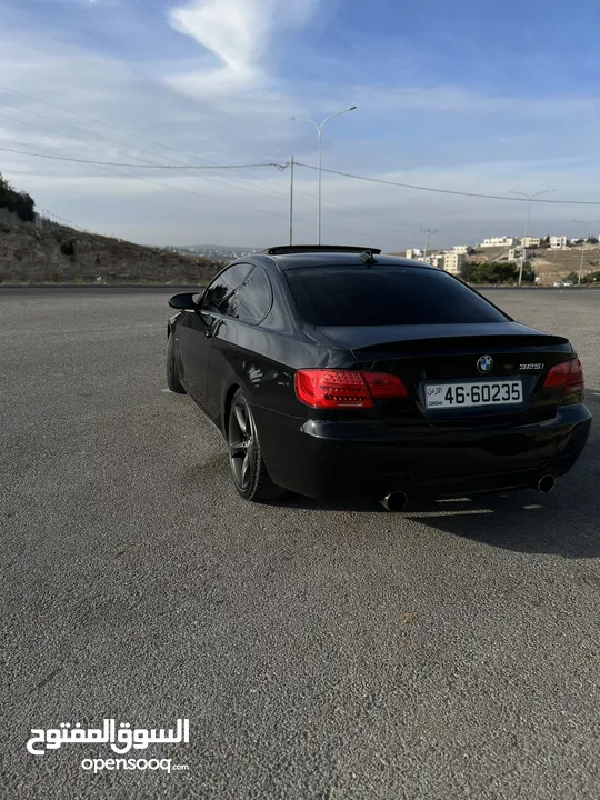 BMW E92 -325i