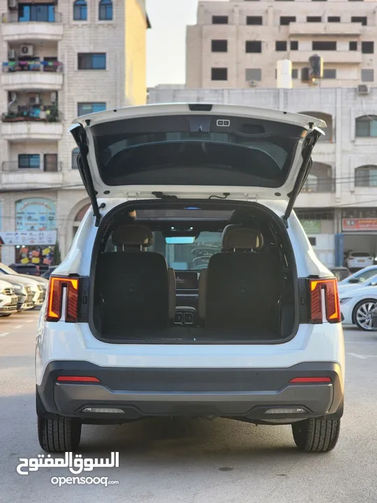 كيا سورنتو هايبرد ترخيص 2023  ماتور 1600 هايبرد/240 حصان 180 بنزين 60 كهرباء/