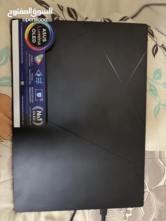 ASUS Zen-book 14 Lumina OLED