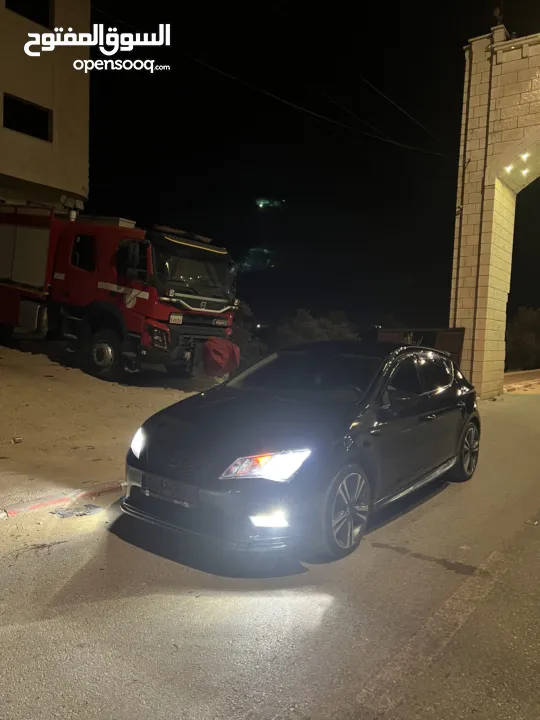 سيات ليون ( أوتماتيك ) 2016 مميزة وبحالة الوكالة