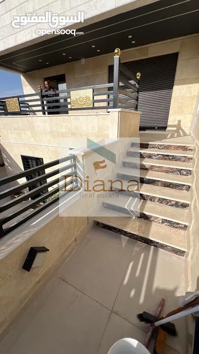 شقة فاخرة للإيجار – لم تُسكن من قبل  طريق المطار - البنيات - 4 نوم - 2 ماستر