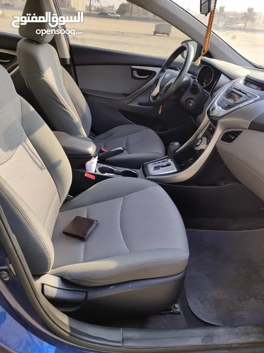 Family used low mileage Elantra car