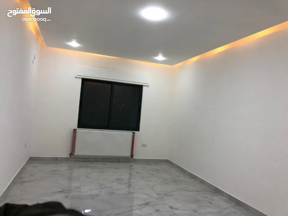 شقق مميزة باجمل مناطق البنيات خلف شارع الحرية منطقة فلل هادئة قرب جميع الخدمات بأسعار مغرية