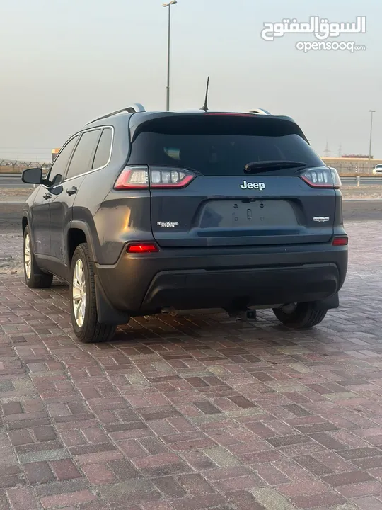 جيب شيروكي ليمتد 2019 رمادي  JEEP CHEROKEE LIMETED 2019