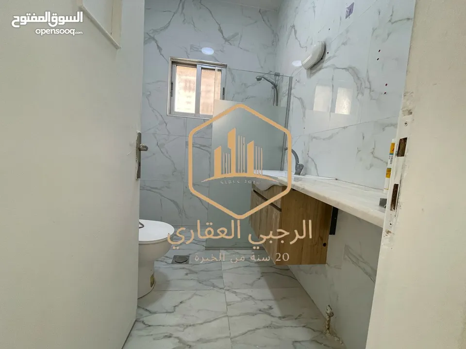 شقة / للايجار / ارضية / 3نوم / الصويفية
