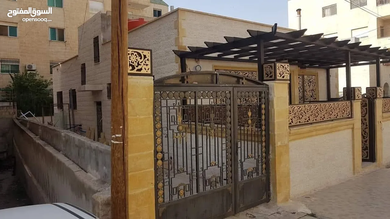 منزل مستقل للبيع عمان ضاحية  الامير حسن اخر دخلة مطعم الرملة شارع حمدان البشير