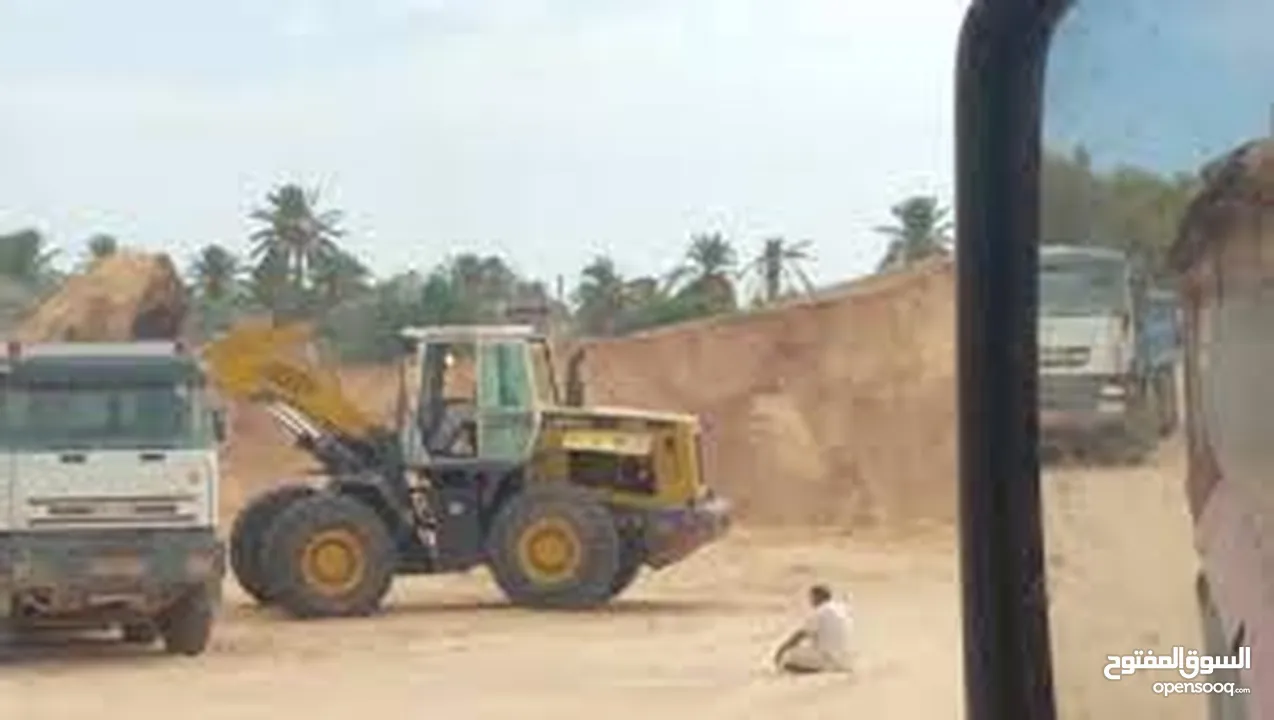 عقربان لتحميل مواد البناء والرمل والشرشور حسب الطلب