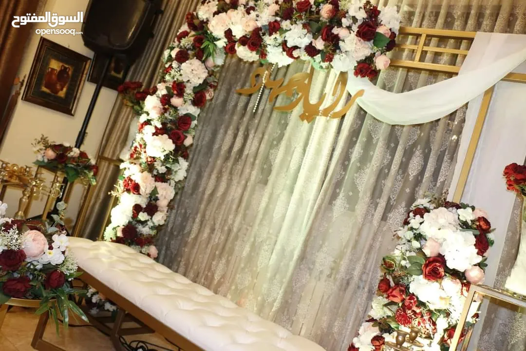 كوشات مميزة تنسيقات ورد فاخرة