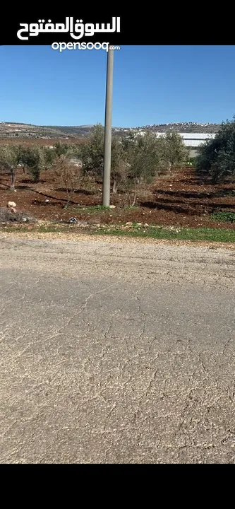 قطعة ارض للبيع ، بالقرب من سوبر ماركت الملاح على الشارع الرئيسي الذي يربط بيت قاد بدير غزالة