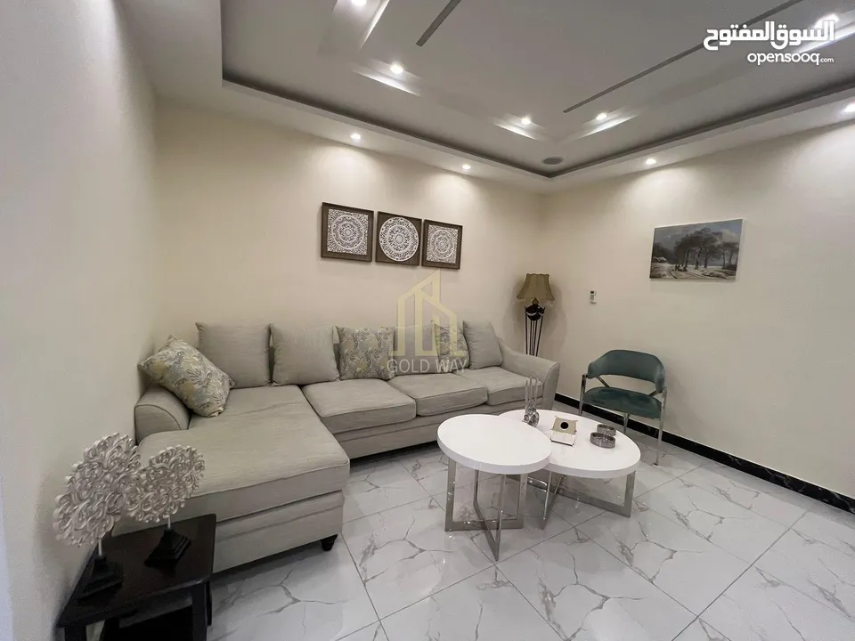 شقة مميزة للبيع طابق شبه أرضي 180م داخلي/ 130م خارجي في أجمل مناطق عبدون / ref 9356