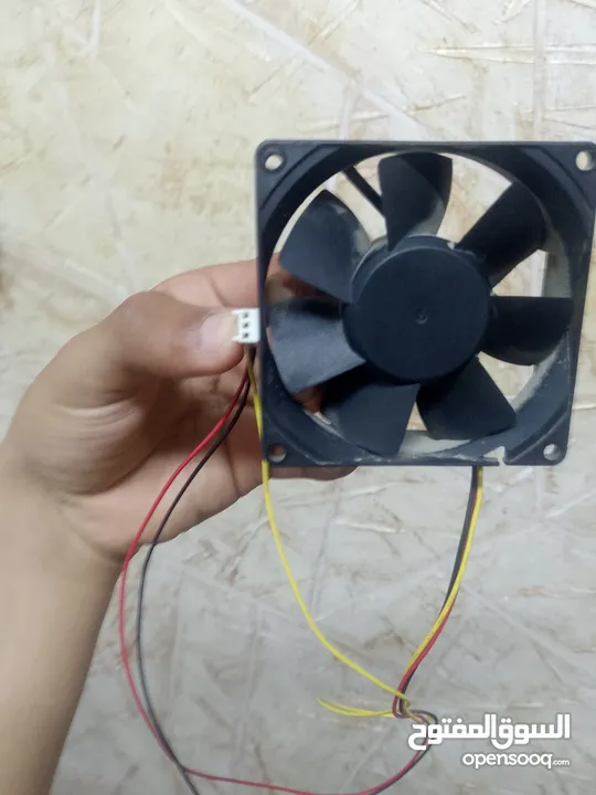 للبيع قطع كمبيوتر