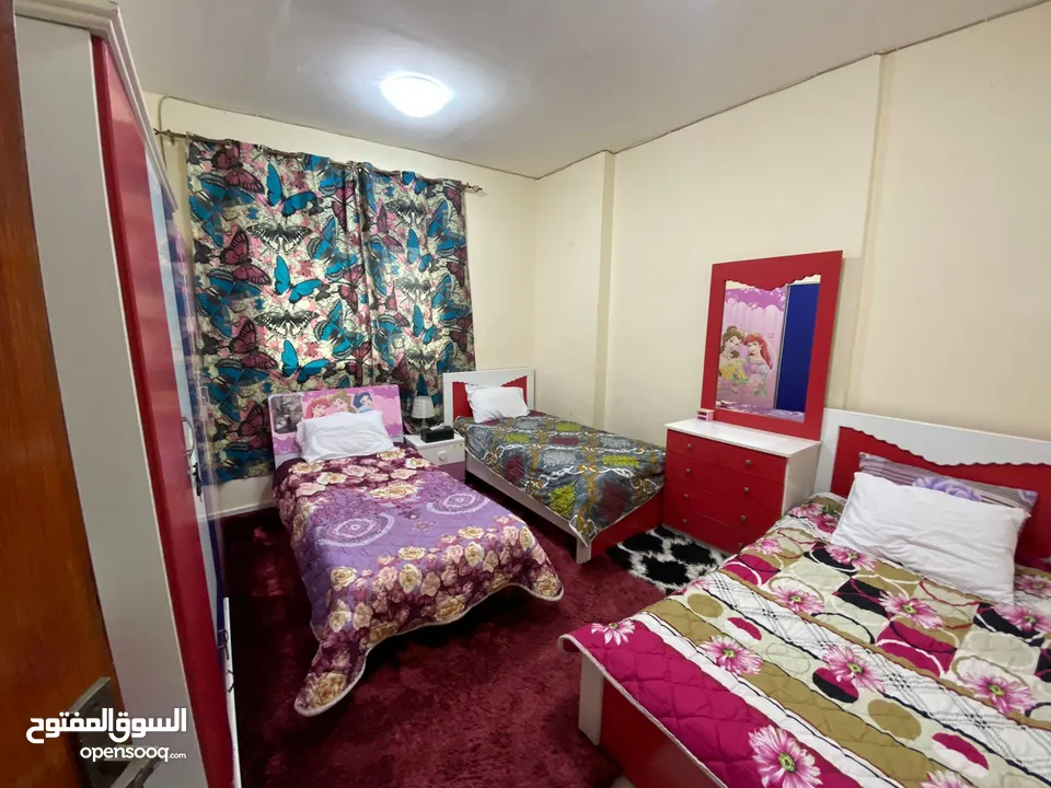 (محمد سعد) غرفتين وصاله للايجار الشهري بالقاسميه فرش سوبر ديلوكس مع اطلاله مفتوح رائعه