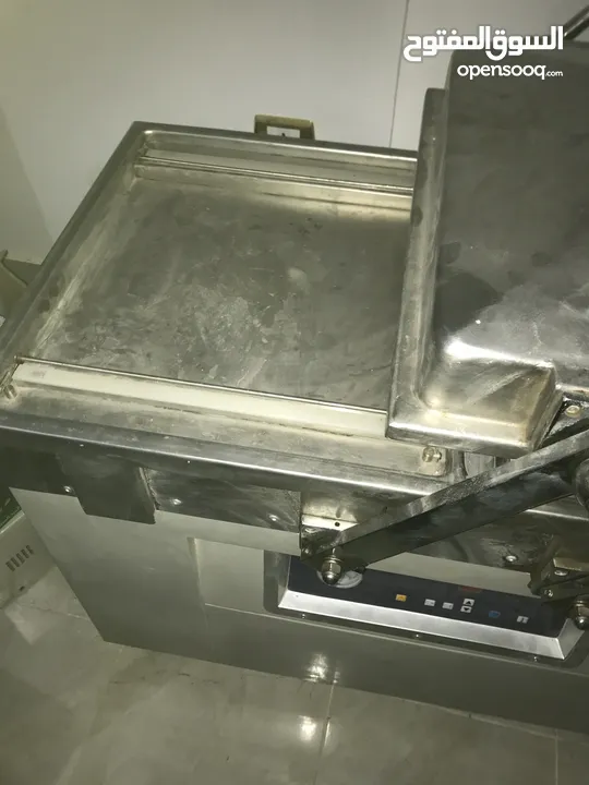 مكنه فاكيوم غرفتين 40x40  Vacuum machine for food packaging 40x40