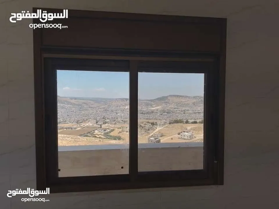 شقة طابقية للبيع في ابو نصير
