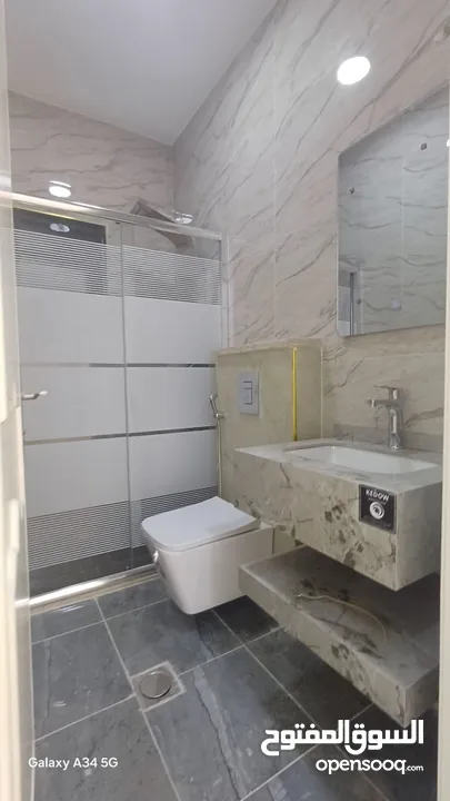 شقة فاخرة للبيع السادسة ط2هندسي 91 م مع مصعد وتراس