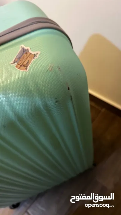 ‏شنطة سفر كبيرة  travel suitcase