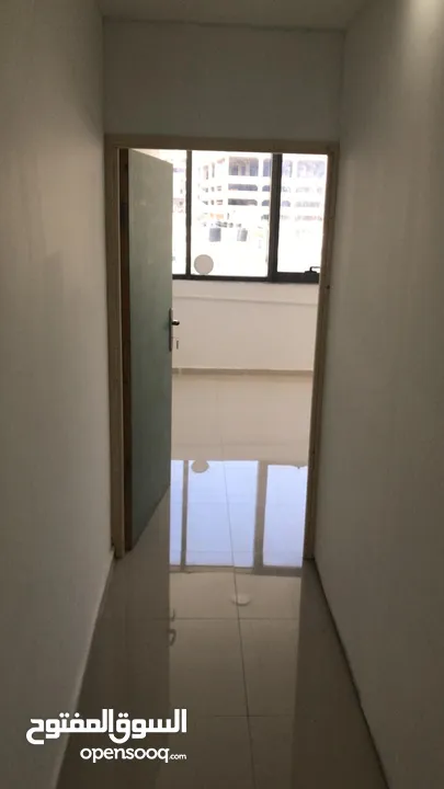 مكتبين جنب بعض 61 و 53 منر