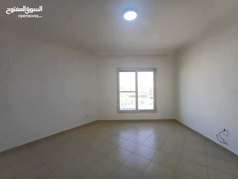 شقه فاخره للايجار دير غبار