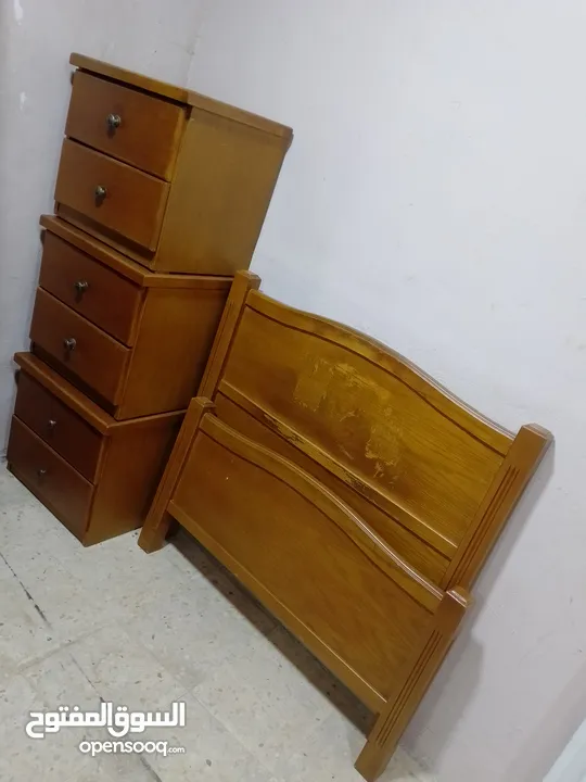 تخوت مفرد ماليزي وخشب زان