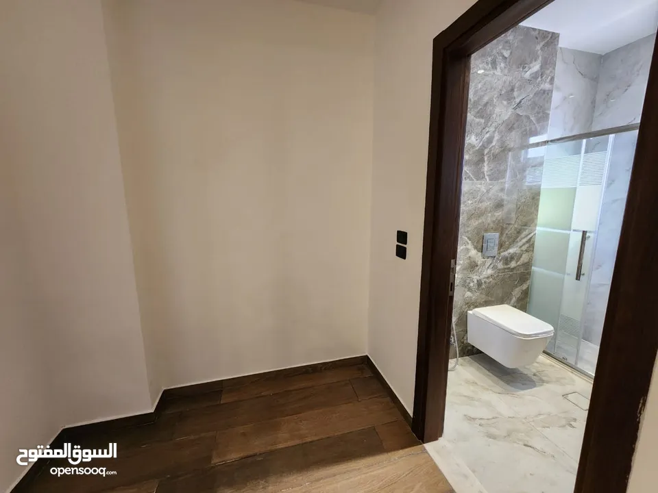 شقة للبيع على طريق المطار ( البنيات )  ref : 14365