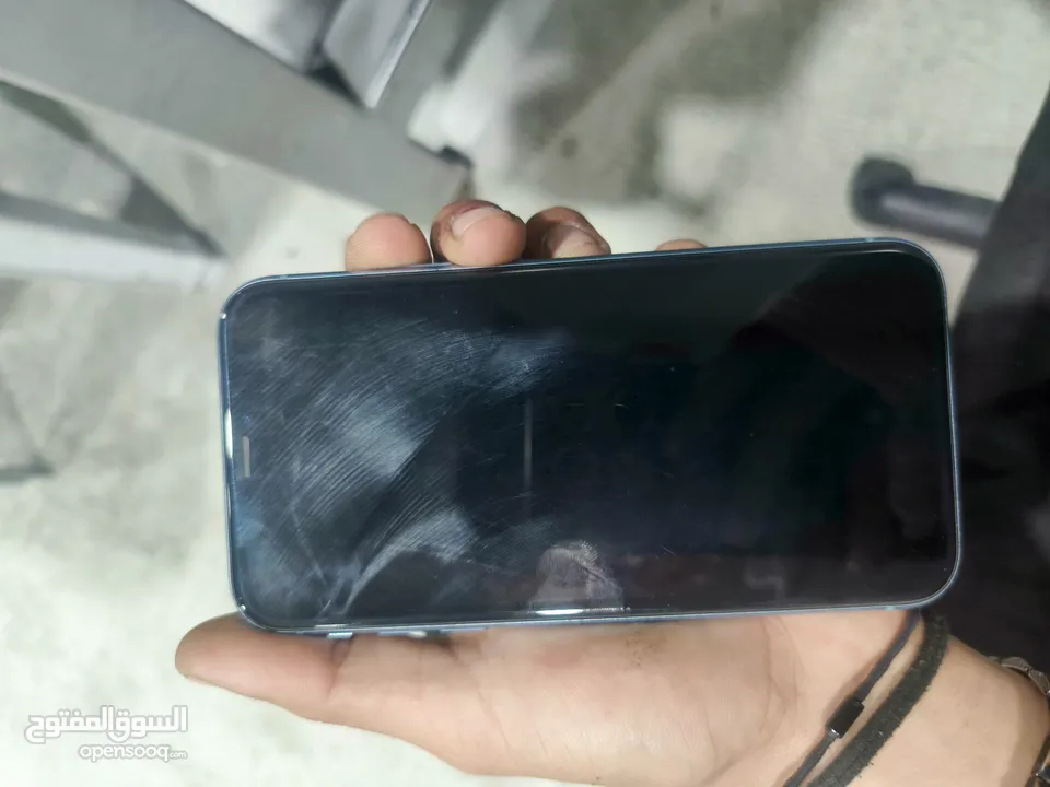 ايفون XR وكاله