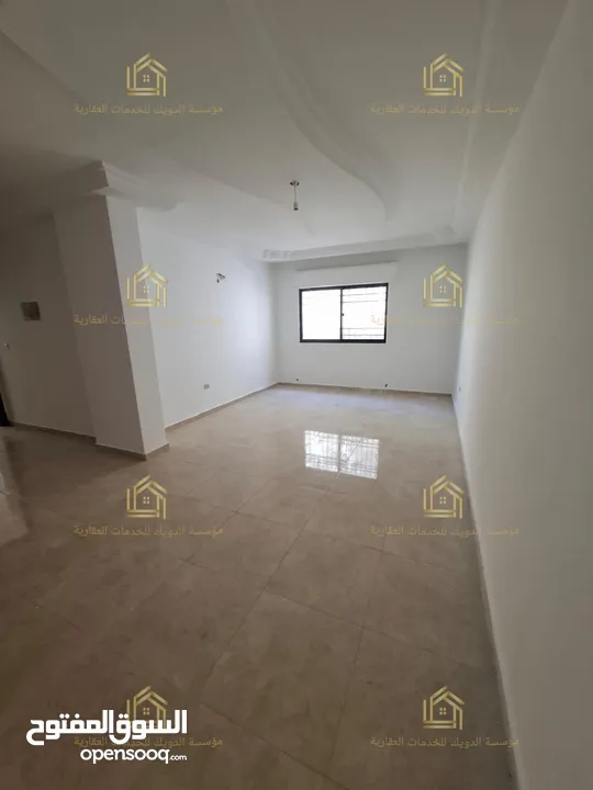شقة مميزة - ضاحية الرشيد - 3نوم1ماستر - 190م - ترس خارجي واسع - قرب الخدمات