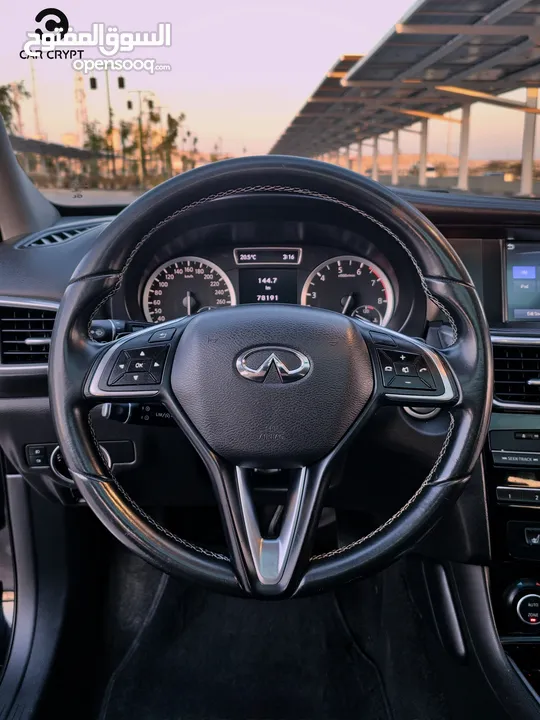 Infiniti Q30 2017