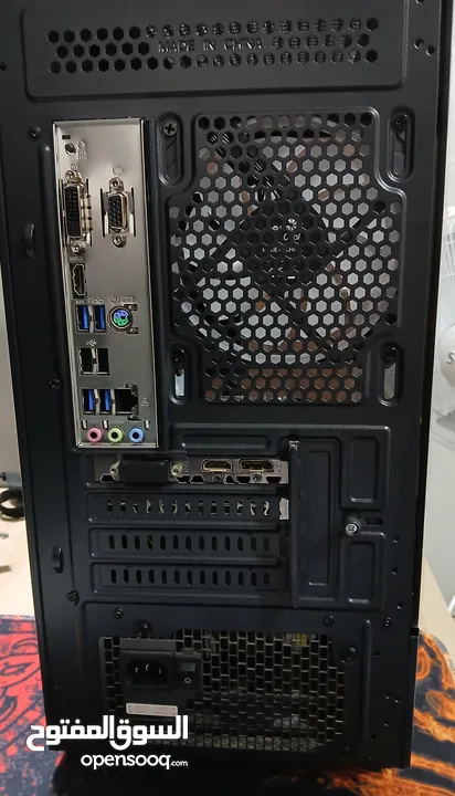 PC Gaming مستعمل بعض القطع جديدة