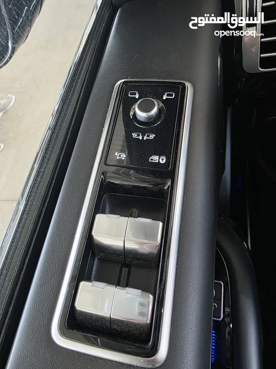 للبيع بسعر منافس...  Range Rover Vogue Autobiography Plug in