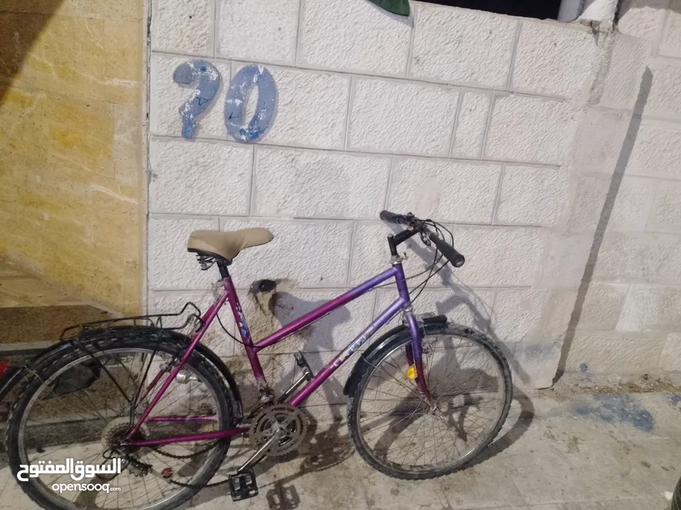 بسكليت ياباني للبيع يحتاج الى صيانة خفيفة جدا
