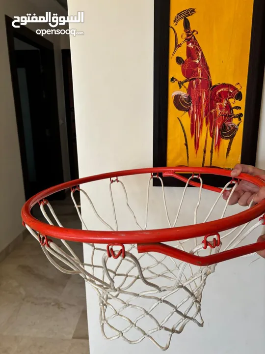 Professional BasketBall Ring / Hoop in good condition. Made for Professional Level. Hung on a wall